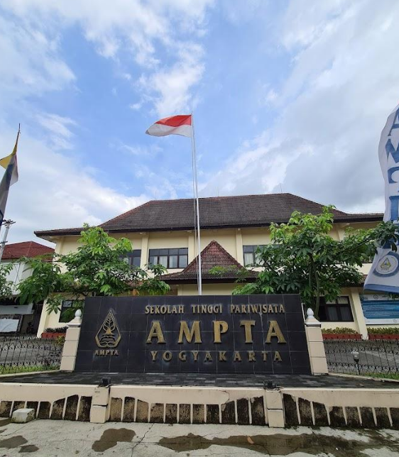 Sekolah Tinggi Pariwisata AMPTA Yogyakarta